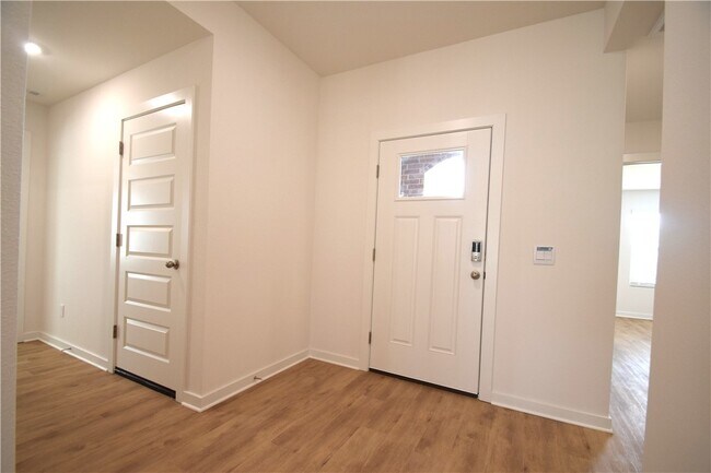 Building Photo - 544 Colorado St