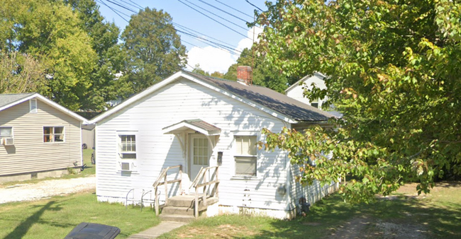 Primary Photo - Cozy 2-Bedroom Home in Central Elizabethtown