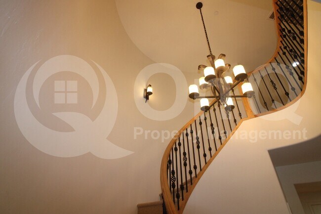 Building Photo - 779 W Calle La Bolita