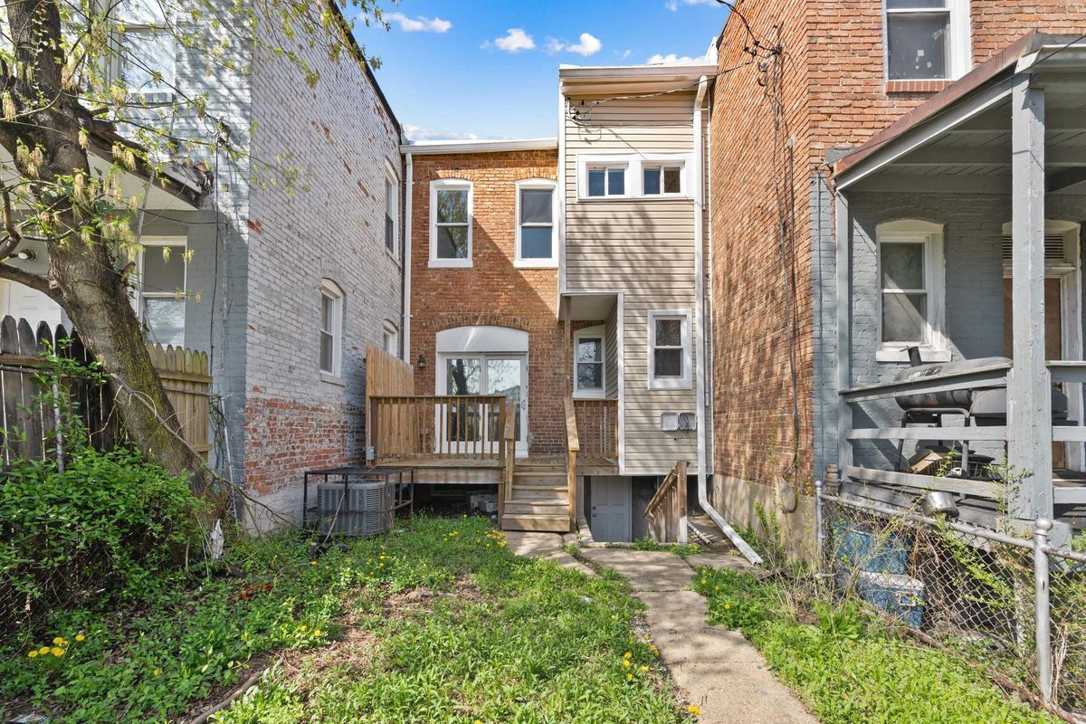 Building Photo - 665 Dumbarton Ave