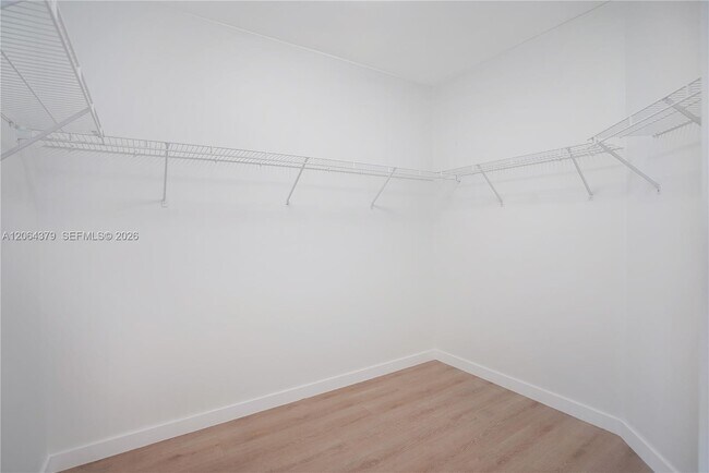 Building Photo - 21205 Yacht Club Dr