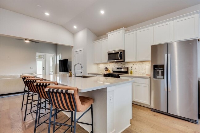 Building Photo - 8608 McKamy Dr
