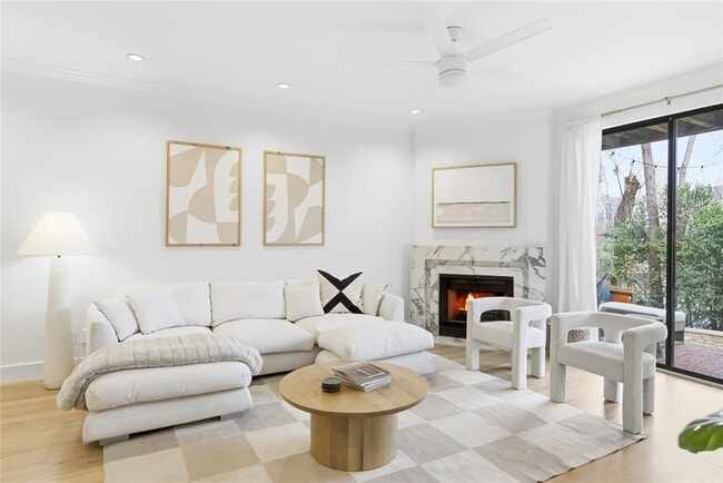 Building Photo - 1501 Barton Springs Rd