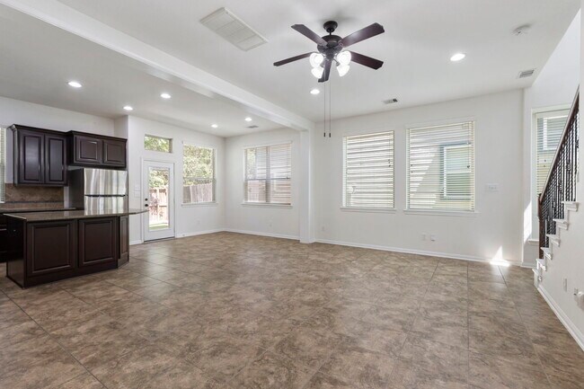 Kitchen and Breakfast area - 14 Cheswood Manor Dr