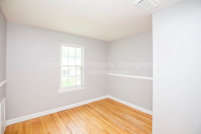 Building Photo - 4605 Nelson Dr