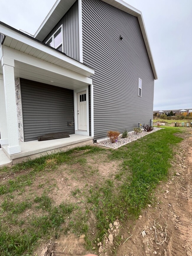 Building Photo - 3408 Green Pastures Ln