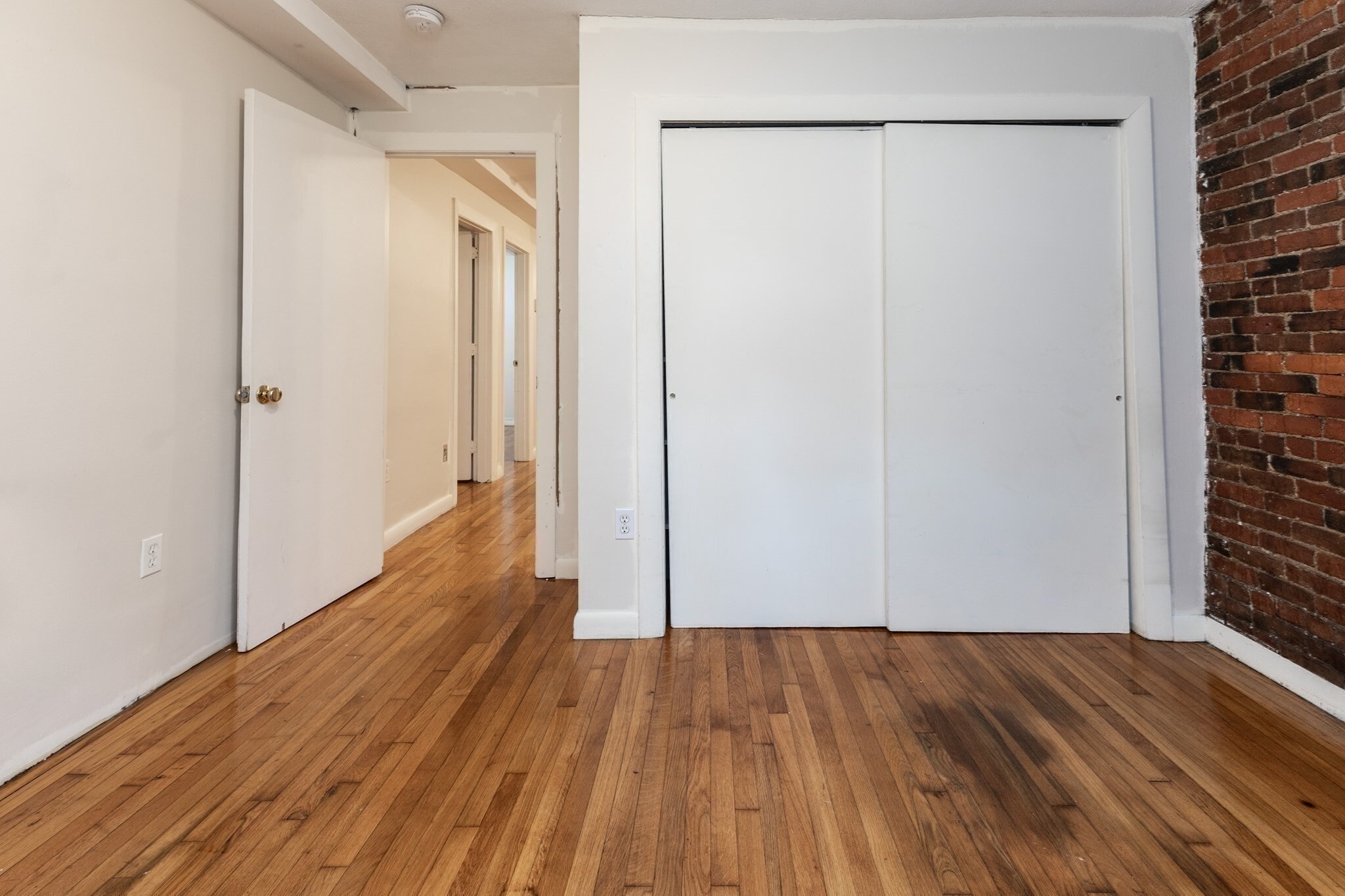 Building Photo - 17 Cumberland St