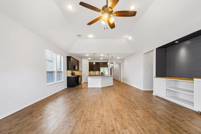 Building Photo - 2915 Coastal Prairie Ln