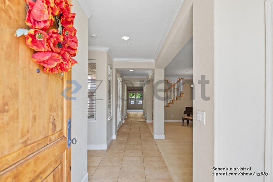 Building Photo - 5849 Penwood Ln
