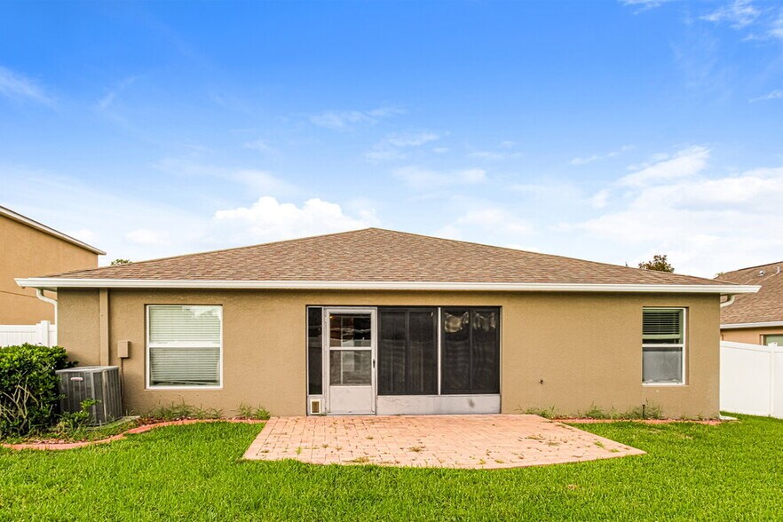 Building Photo - 18408 Waydale Loop
