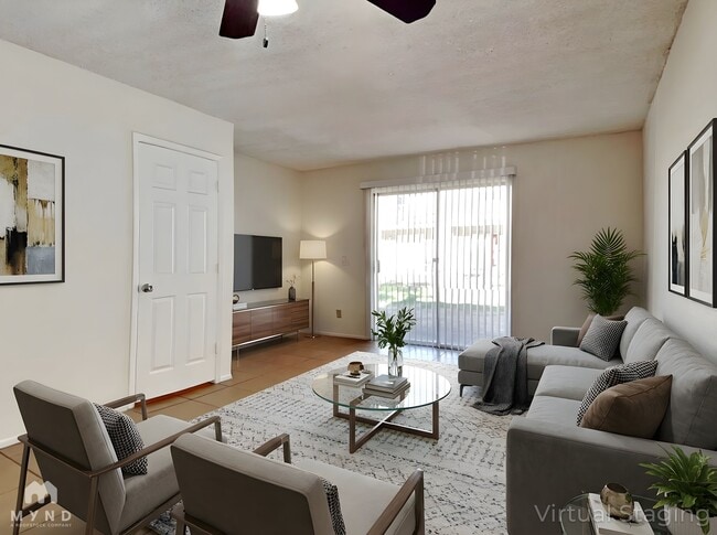 Building Photo - 2828 E Tierra Buena Ln