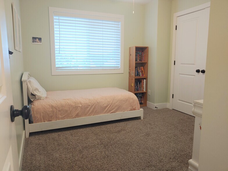 Bedroom 2 - 1824 N 400 W