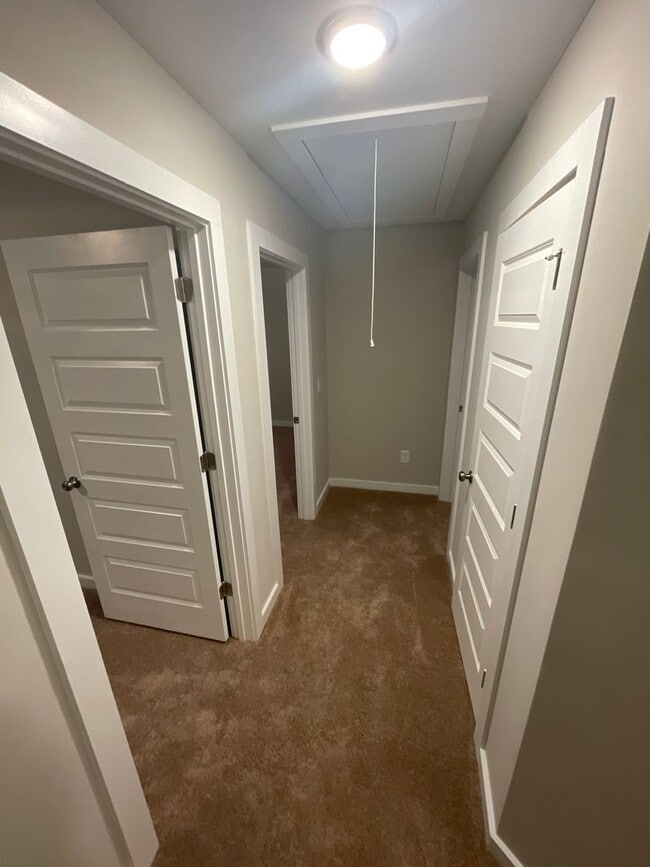 Building Photo - Home for Rent in Oak Grove, AL!!! Available to View Now!
