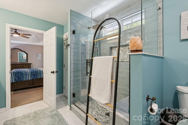 Building Photo - 6037 Queens Walk Ct