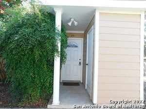 Building Photo - 7322 Oak Manor Dr