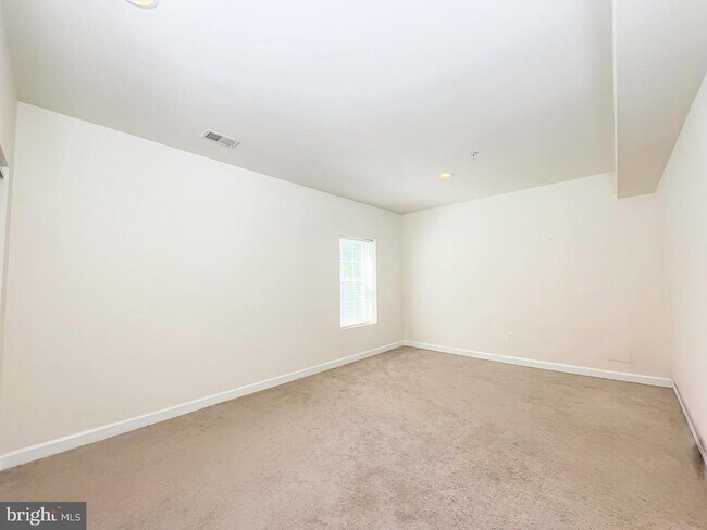 Building Photo - 7023 Sand Cherry Way