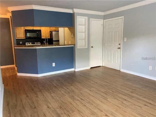 Building Photo - 232 Afton Square