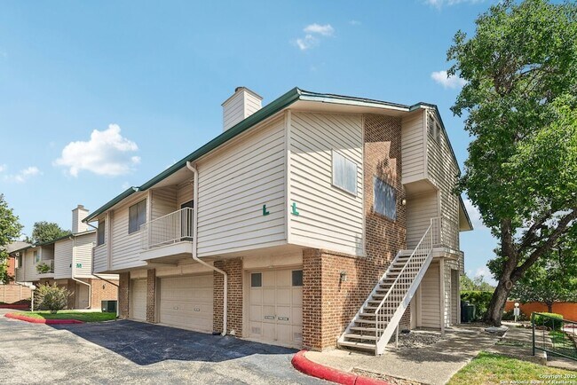 Building Photo - 349 Harmony Ct