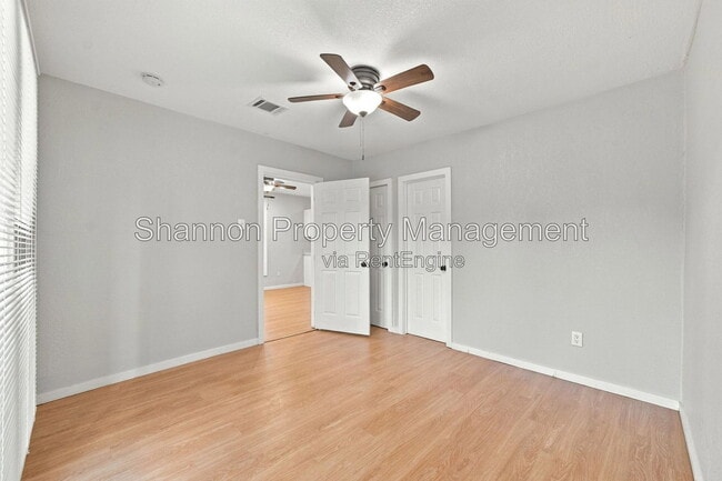 Building Photo - 2903 Burkett St.