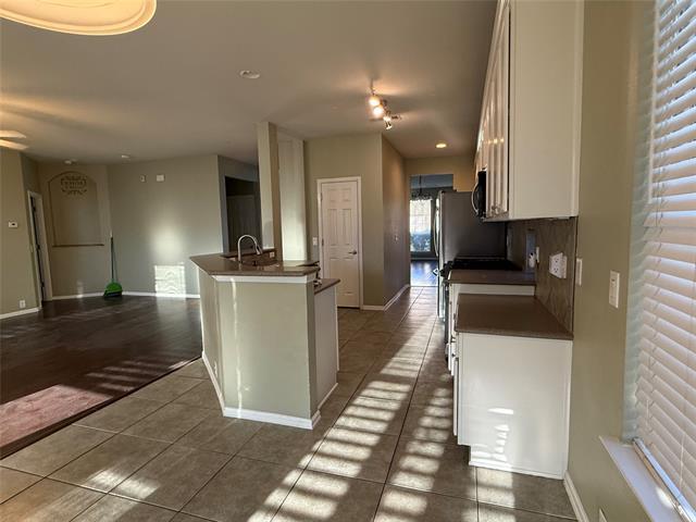 Building Photo - 2828 Cedar Ridge Ln