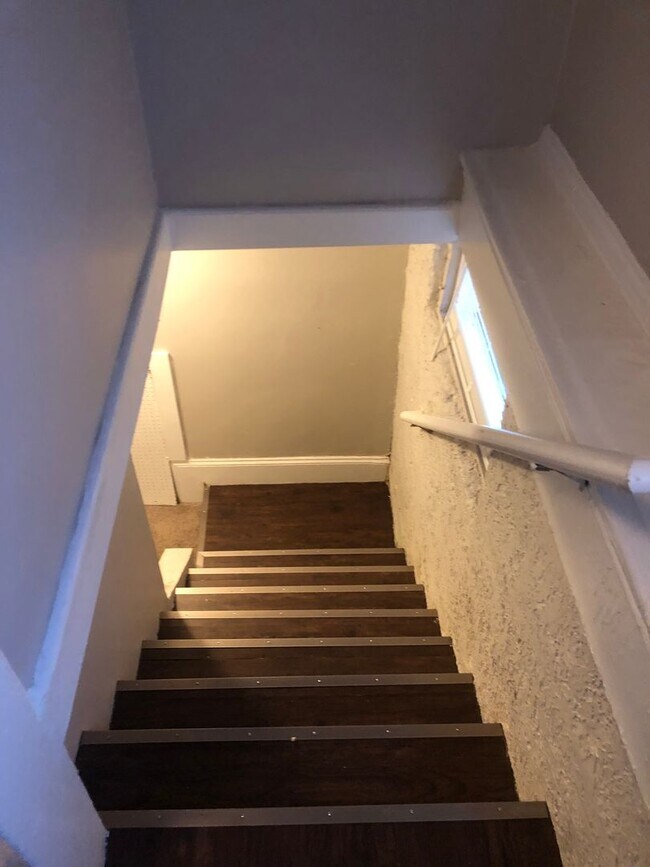 Building Photo - 3705 Chicago Ave