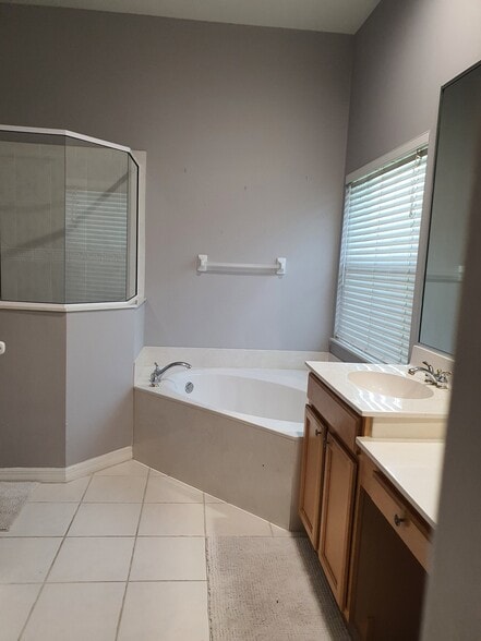 Building Photo - 6619 Copper Ridge Trail
