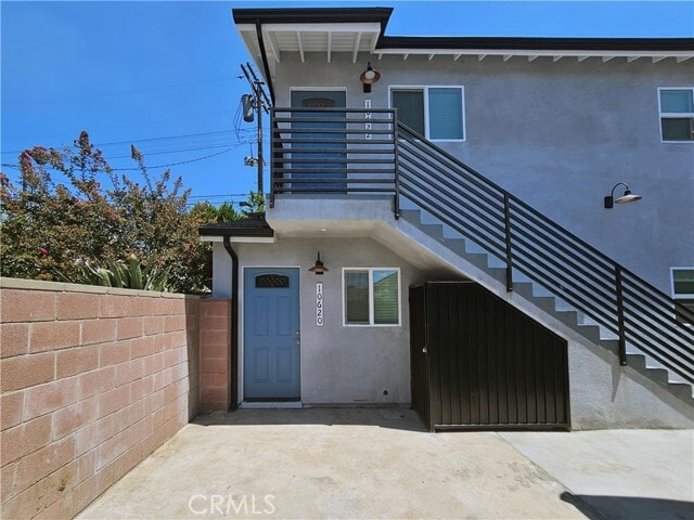 Building Photo - 10622 Kester Ave
