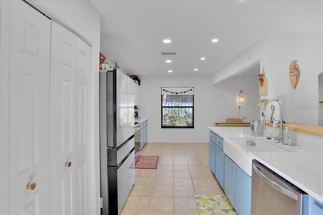 Building Photo - 4518 NW 20th Ter