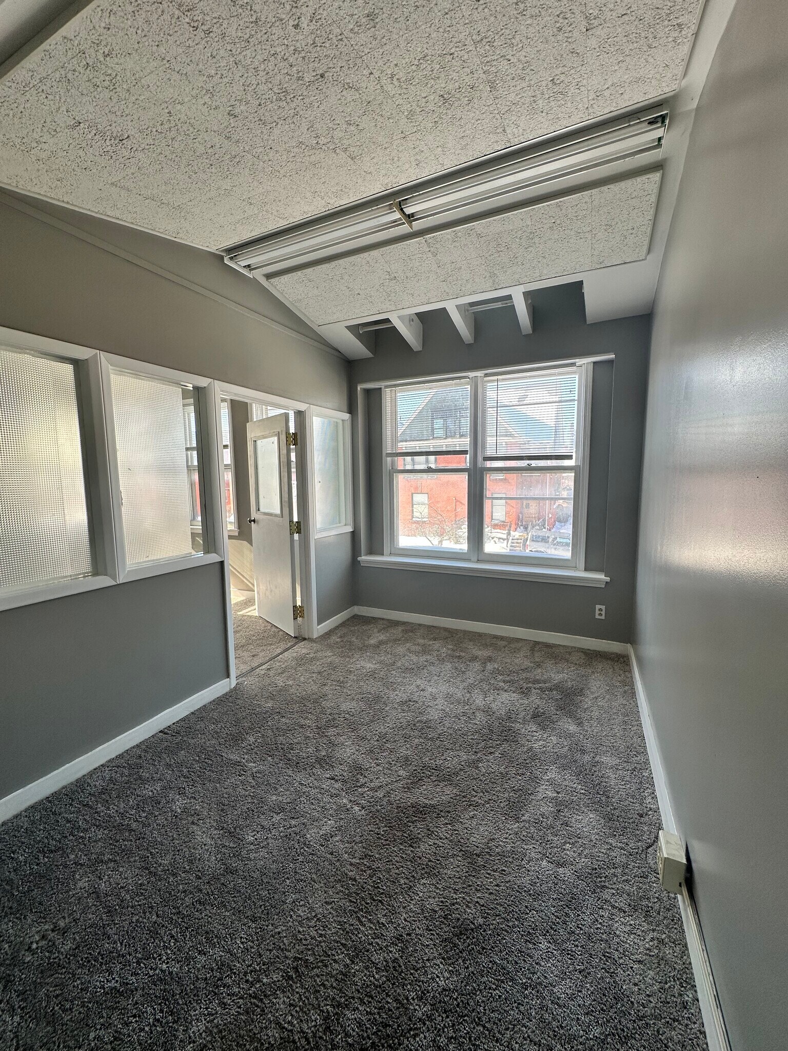 Bedroom 3 - 437 Franklin St