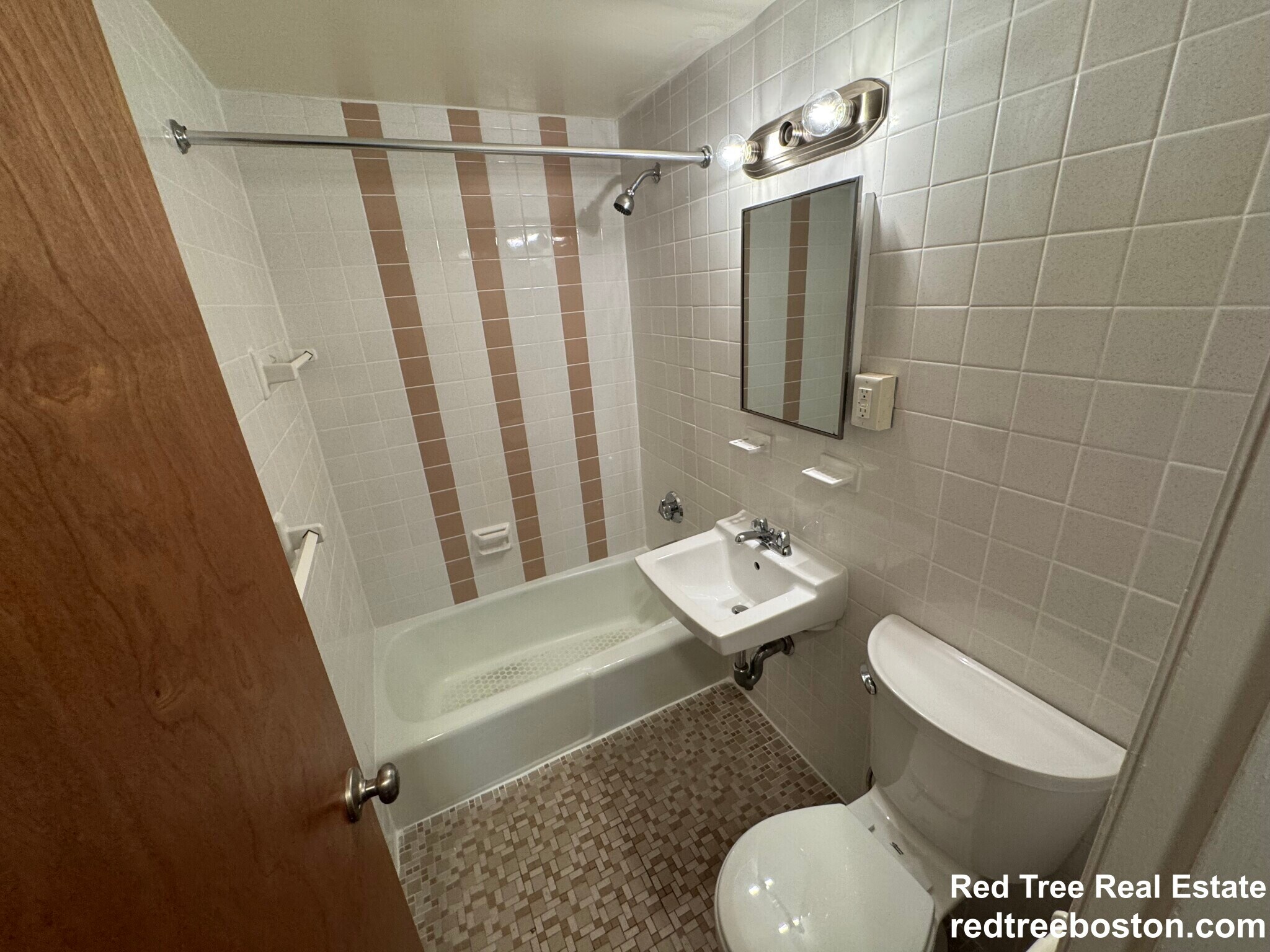 Building Photo - 74 S Huntington Ave