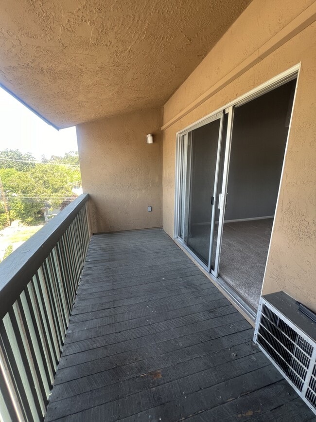 Building Photo - 155 Sharene Ln