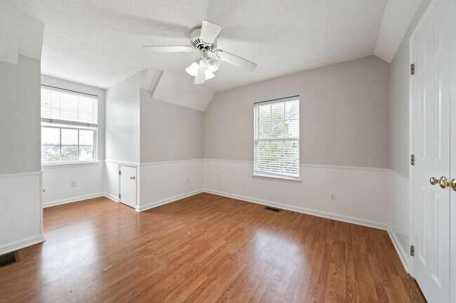 Building Photo - 4417 Mardela Spring Dr