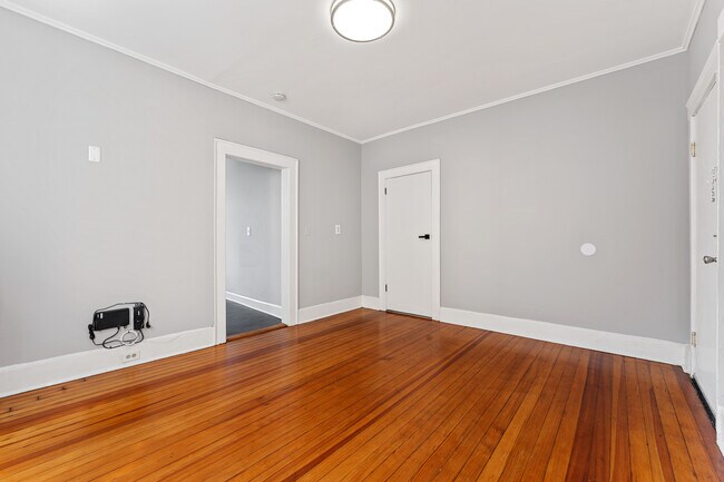 Building Photo - 382 Bloomfield Ave