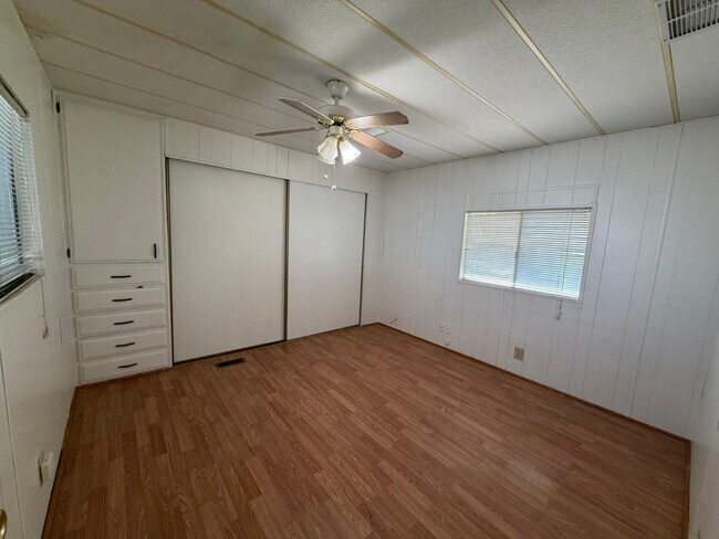 Building Photo - 345 S 58th St