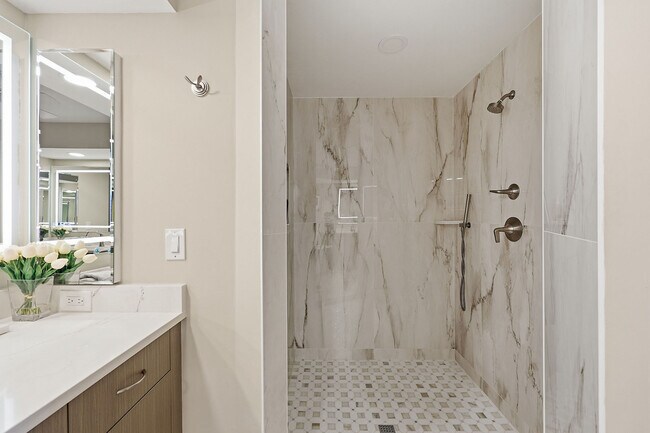 Building Photo - 26868 Wedgewood Dr
