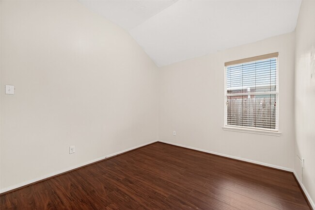 Building Photo - 16107 Hitching Post Ct