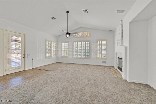 Building Photo - 7221 Sandy Plains Ave