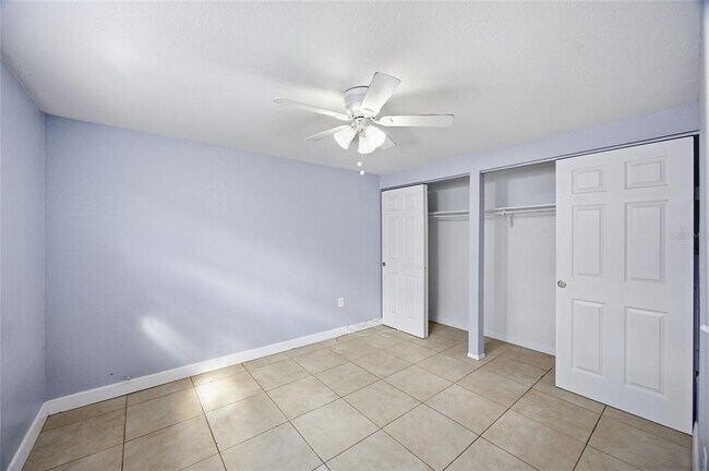 Building Photo - 1302 Morris Park