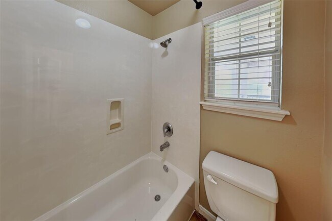 Building Photo - 5301 Cypress Ranch Blvd