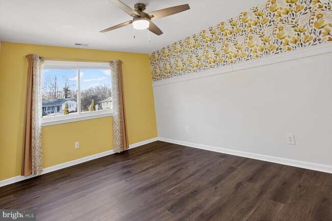 Building Photo - 10160 Dahlgren Rd