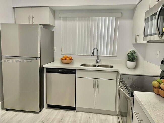 Building Photo - 1971 NW 96th Terrace