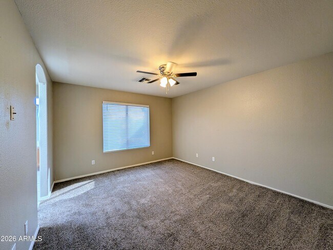 Building Photo - 8639 W Fullam St