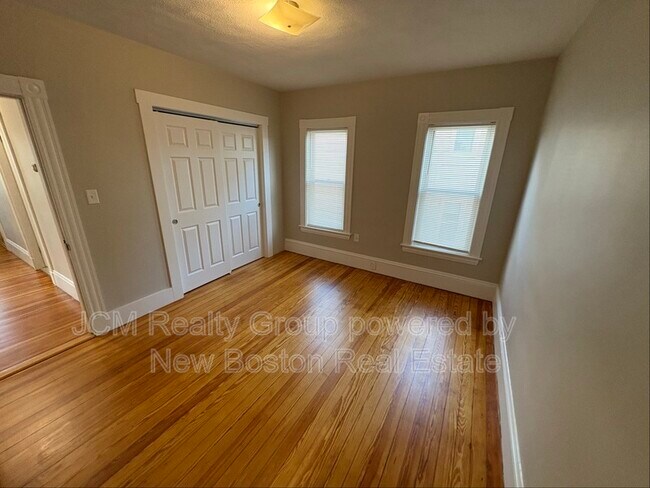 Building Photo - 83 Swan St