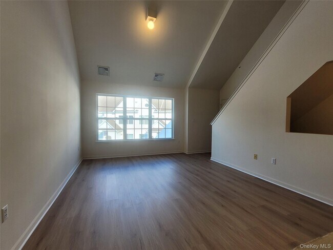 Building Photo - 123 Ruth Ct