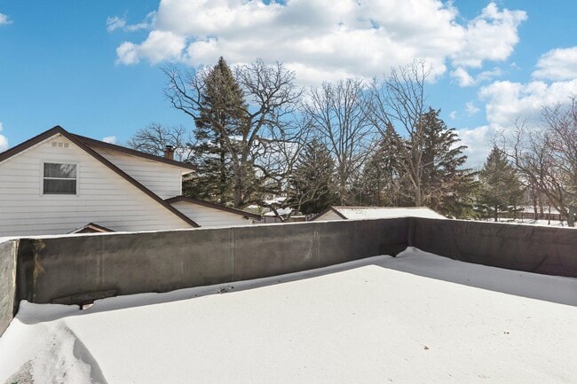 Building Photo - 5315 73rd St