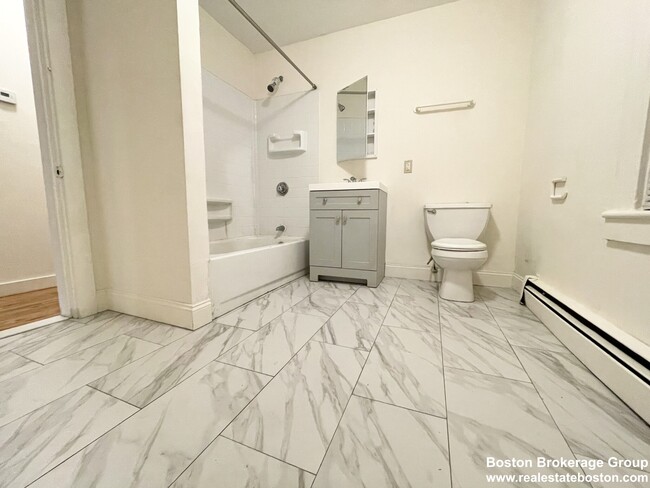 Building Photo - 1574 Tremont St