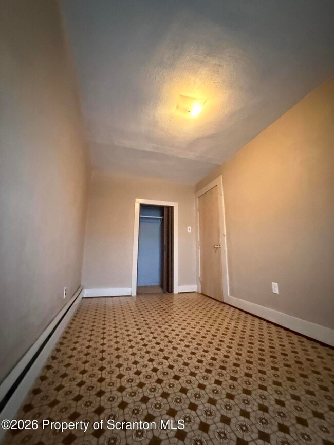 Building Photo - 440 S 9th Ave