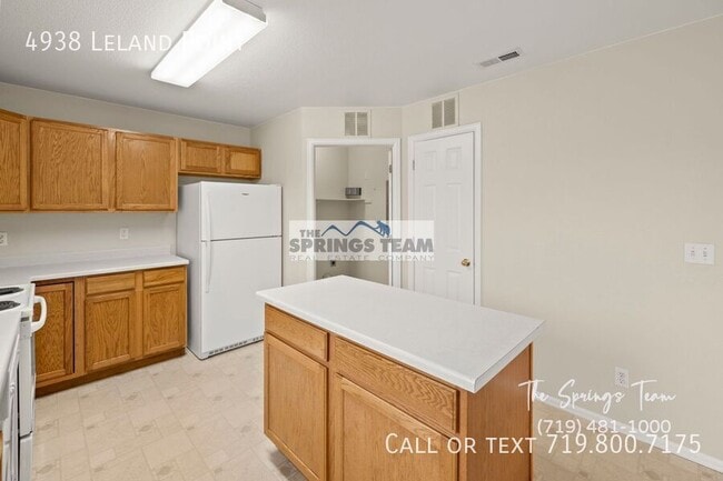 Building Photo - 4938 Leland Point