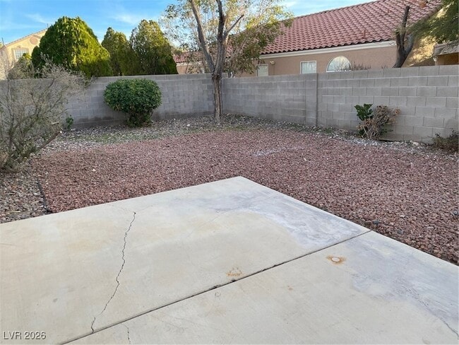 Building Photo - 1425 Dragon Rock Dr