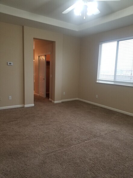 Building Photo - 5300 Janero Way